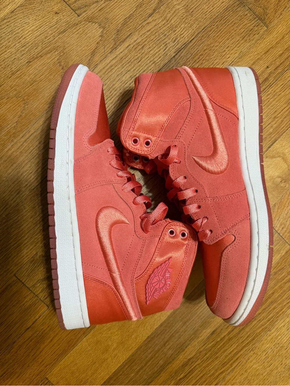 Women's Air Jordan 1 Retro High Season Of Her Sun Blush